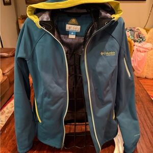 COLUMBIA OMNI-WIND BLOCK BREATHABLE WINDPROOF JACKET - WOMEN'S Size Large